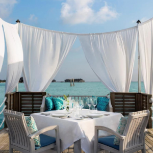 Anantara Dhigu Maldives Resort Maldives Honeymoon Packages Floating Dining1