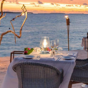 Baglioni Resort Maldives Maldives Honeymoon Packages Candlelit Dinner On Beach