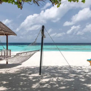 Banyan Tree Vabbinfaru Maldives Honeymoon Packages Beachfront Pool Villa1