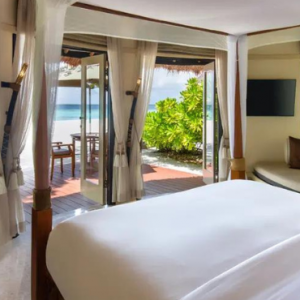Banyan Tree Vabbinfaru Maldives Honeymoon Packages Beachfront Pool Villa3