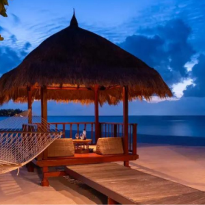 Banyan Tree Vabbinfaru Maldives Honeymoon Packages Beachfront Sunset View Pool Villa3
