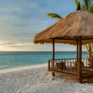 Banyan Tree Vabbinfaru Maldives Honeymoon Packages Grand Beachfront Pool Villa6