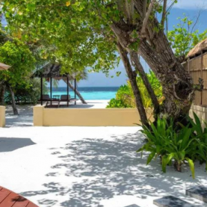 Banyan Tree Vabbinfaru Maldives Honeymoon Packages Oceanview Pool Villa1