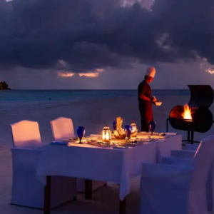 Banyan Tree Vabbinfaru Maldives Honeymoon Packages Beach Barbeque