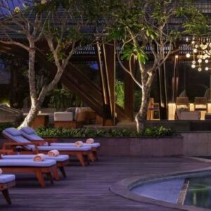 Umana Bali, LXR Hotels & Resorts Bali Honeymoon Packages Pad Pool Bar