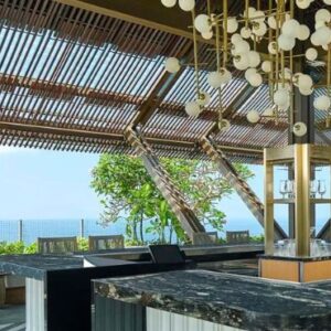 Umana Bali, LXR Hotels & Resorts Bali Honeymoon Packages Pad Pool Bar2