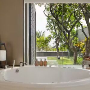 Umana Bali, LXR Hotels & Resorts Bali Honeymoon Packages Three Bedroom Umana Ocean Pool Villa 10