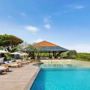 Umana Bali, LXR Hotels & Resorts Bali Honeymoon Packages Infinity Pool 3