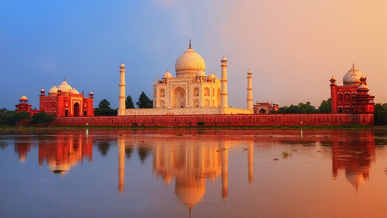 Best Places to Catch a Romantic Sunrise or Sunset - Taj Mahal India