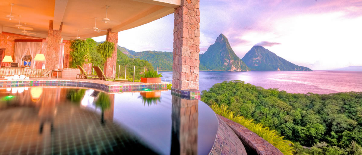 6 reasons to honeymoon at Jade Mountain St Lucia - infinity pool sanctuaries