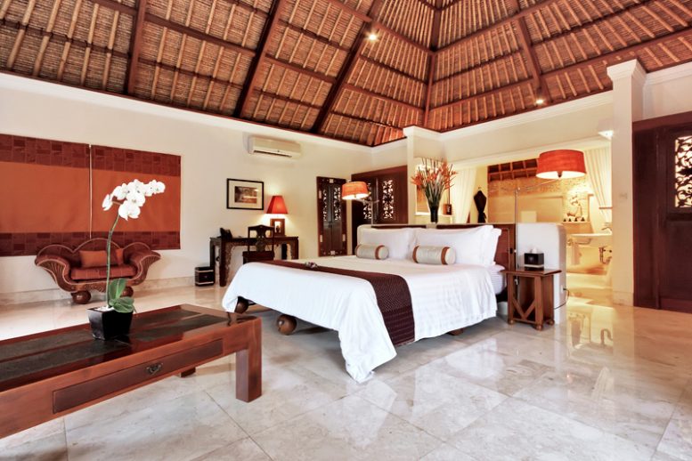 Amazing Villas in Bali for your honeymoon - viceroy bali 2