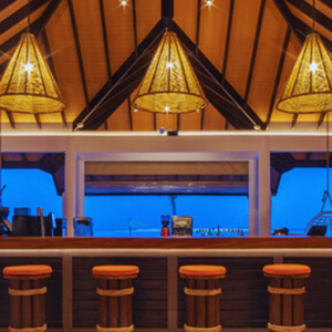 Cinnamon Hakuraa Huraa Maldives Maldives Honeymoon Packages Veli Bar And Lounge