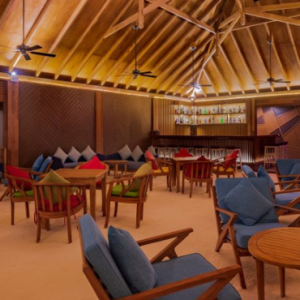 Dhigufaru Island Resort Maldives Honeymoon Packages Raagudi Bar