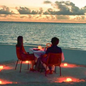 Drift Thelu Veliga Retreat Maldives Honeymoon Packages Beach Dining