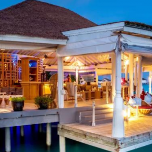 Centara Grand Island Resort And Spa Maldives Maldives Honeymoon Packages Aqua Bar
