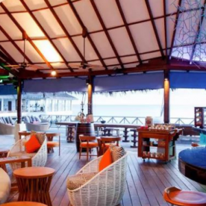 Centara Grand Island Resort And Spa Maldives Maldives Honeymoon Packages Coral Bar & Lounge