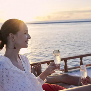 Centara Grand Island Resort And Spa Maldives Maldives Honeymoon Packages Couple Sunset Cruises