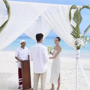 Centara Grand Island Resort And Spa Maldives Maldives Honeymoon Packages Wedding