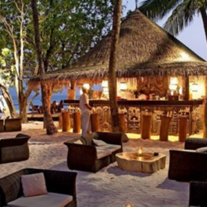 Constance Moofushi Maldives Honeymoon Packages Totem Bar