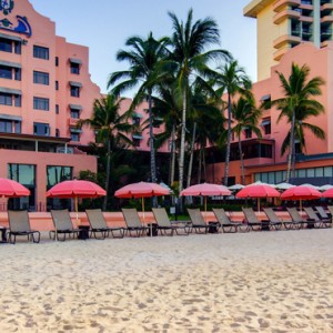 Hawaii Honeymoon Packages Royal Hawaiian Resort Beach