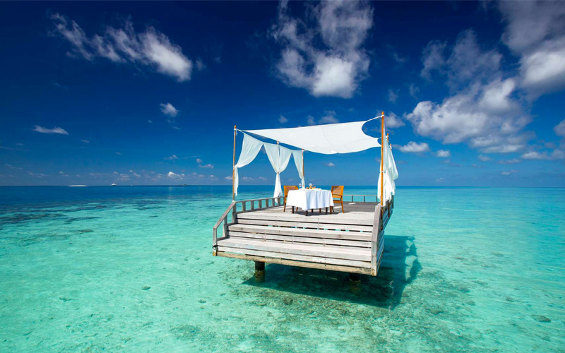 10 Maldives Resorts With Virtual Tours | Honeymoon Dreams